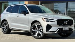 2023 Volvo XC60 B6 Ultimate Dark Theme