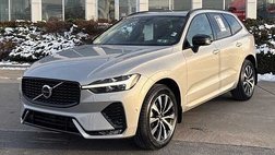 2023 Volvo XC60 B5 Plus Dark Theme