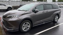2023 Toyota Sienna Limited 7-Passenger