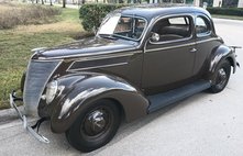 1937 Ford 