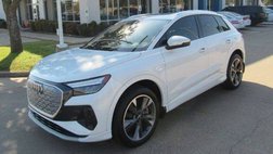 2022 Audi Q4 e-tron quattro Premium Plus 50
