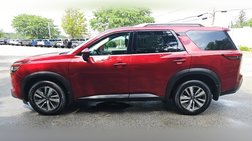2022 Nissan Pathfinder SL