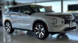 2026 Mitsubishi Outlander LE