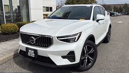 2025 Volvo XC40 B5 Core Bright Theme