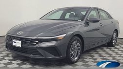 2025 Hyundai Elantra Hybrid 