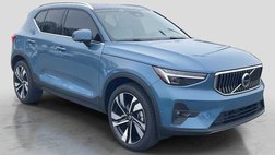 2024 Volvo XC40 B5 Plus Bright Theme
