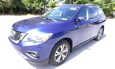 2017 Nissan Pathfinder SV