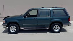 1996 Ford Explorer XL 4-Door 4WD