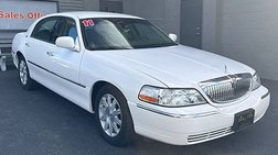 2011 Lincoln Town Car Signature Limited