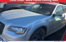 2022 Chrysler 300 Touring L