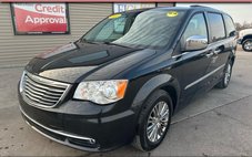 2013 Chrysler Town and Country Touring-L