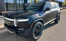 2023 Rivian R1S Adventure