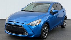 2020 Toyota Yaris Hatchback LE