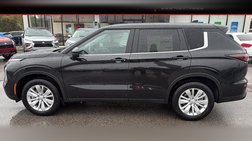 2026 Mitsubishi Outlander ES