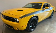 2017 Dodge Challenger SXT Plus