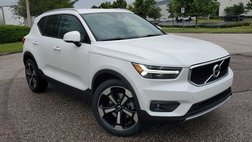 2021 Volvo XC40 T4 Momentum