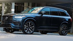 2023 Volvo XC90 Recharge T8 Ultimate Dark Theme