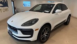 2025 Porsche Macan T