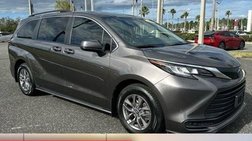 2023 Toyota Sienna LE 8-Passenger