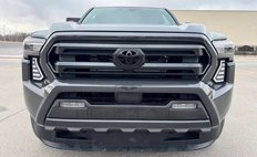 2025 Toyota Tacoma SR