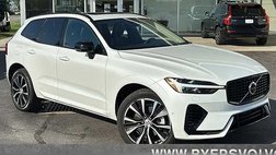 2023 Volvo XC60 Recharge T8 Plus Dark Theme