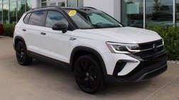 2024 Volkswagen Taos SE Black 4Motion