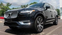 2024 Volvo XC90 Recharge T8 Ultimate Bright Theme 7P