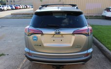 2017 Toyota RAV4 Hybrid XLE