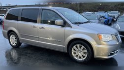 2016 Chrysler Town and Country Touring