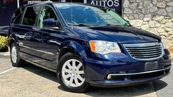 2016 Chrysler Town and Country Touring