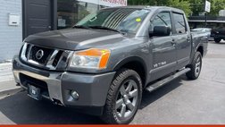 2015 Nissan Titan SV