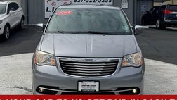 2013 Chrysler Town and Country Touring-L