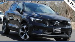 2024 Volvo XC40 B5 Plus Dark Theme