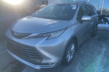 2023 Toyota Sienna Limited 7-Passenger