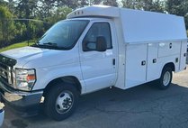 2024 Ford E-Series E-350 SD