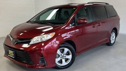 2018 Toyota Sienna LE
