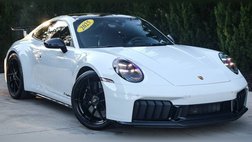 2025 Porsche 911 Carrera 4 GTS