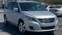 2011 Volkswagen Routan SE