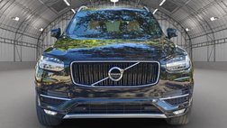 2017 Volvo XC90 T6 Momentum