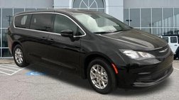 2025 Chrysler Voyager LX