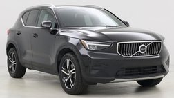 2025 Volvo XC40 B5 Core Bright Theme