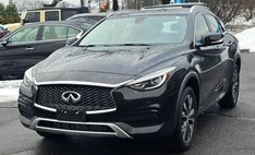 2017 Infiniti QX30 Luxury