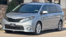 2013 Toyota Sienna SE 8-Passenger