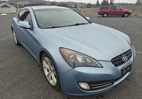 2010 Hyundai Genesis Coupe 3.8 Grand Touring RWD with Navigation