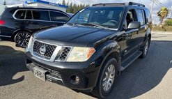2008 Nissan Pathfinder SE V8