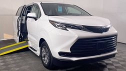 2023 Toyota Sienna LE 8-Passenger