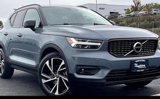 2021 Volvo XC40 T5 R-Design