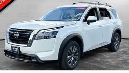 2024 Nissan Pathfinder SV
