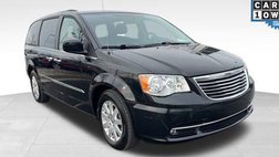 2016 Chrysler Town and Country Touring