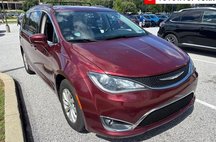2017 Chrysler Pacifica Touring L FWD